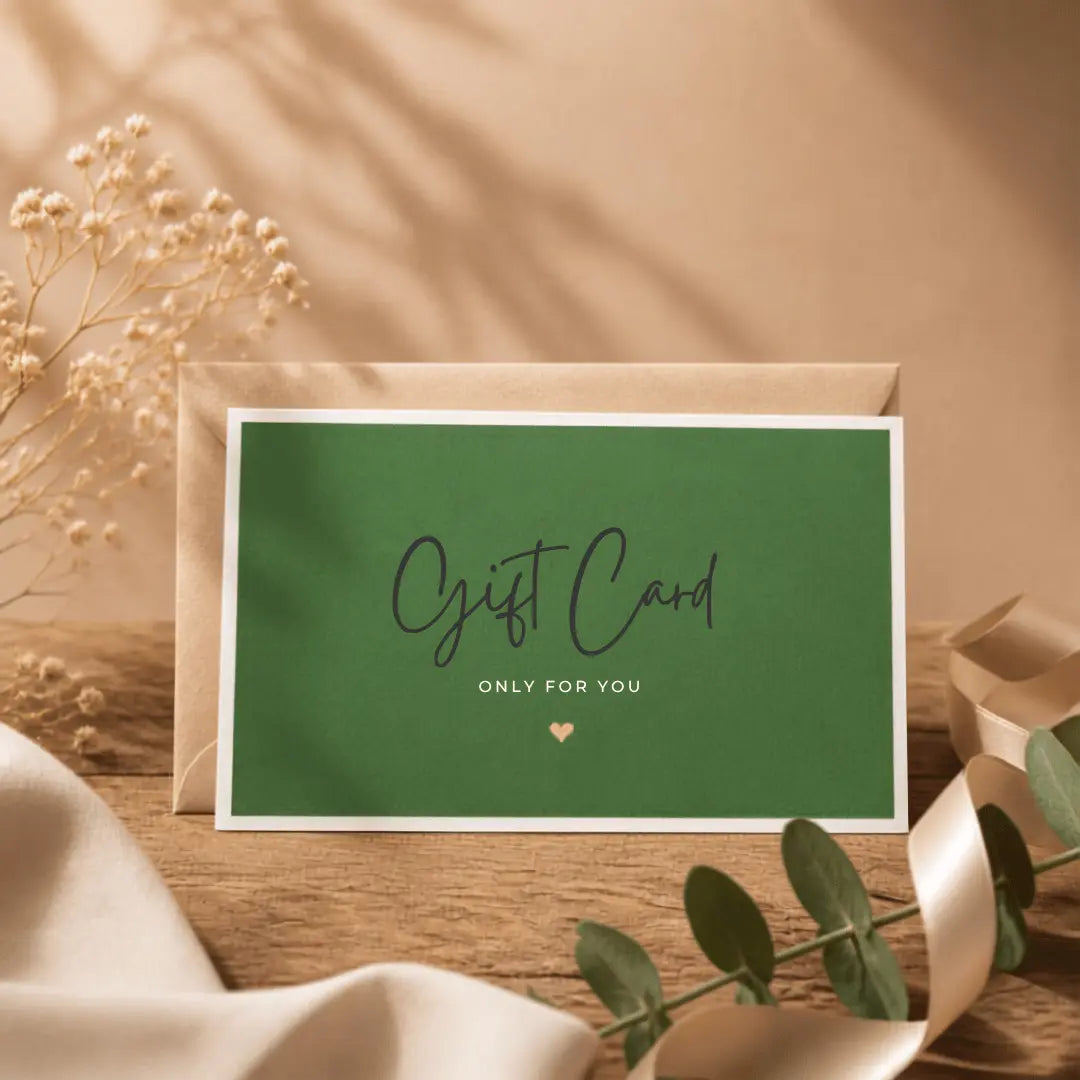 Groene Oliolea cadeaubon met lint en gedroogde bloemen, cadeau voor olijfliefhebbers